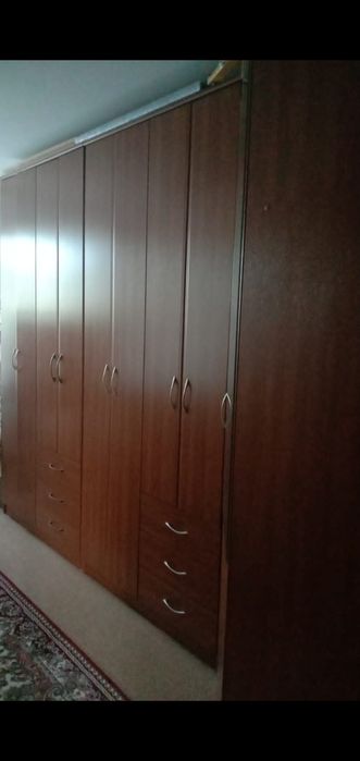 Срочно продам шкаф