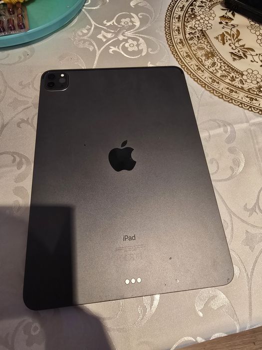 iPad Pro 11" M1 2021 Model A2377 - Blocat iCloud / Pentru Piese