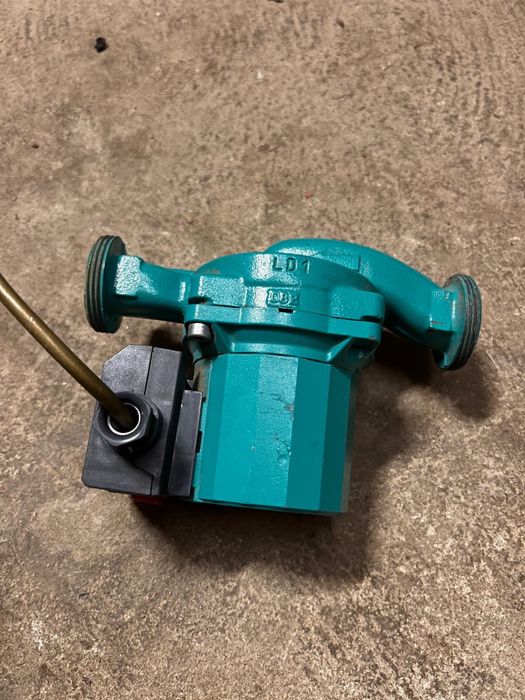 Pompa de recirculare.