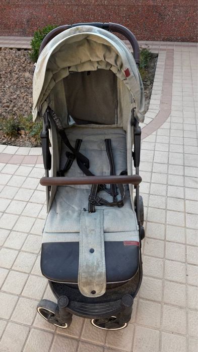 Коляска астра зеленая