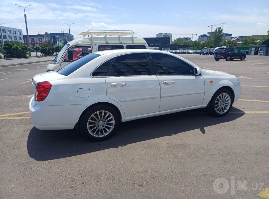 Продам ласетти оптра1.6 автомат. 2008 года