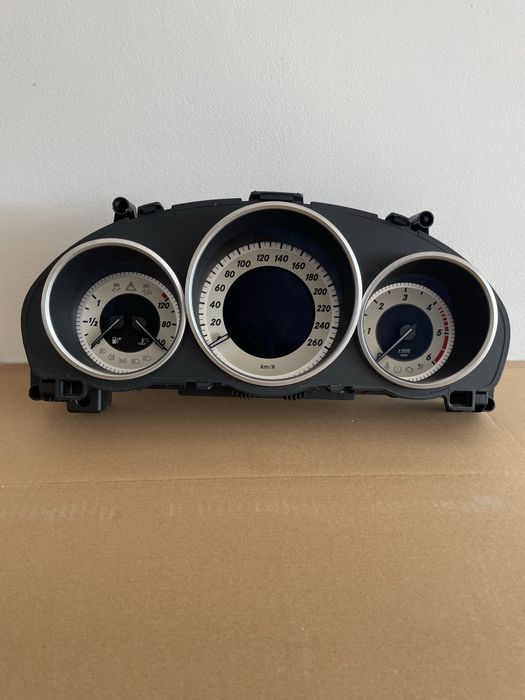 Ceasuri bord Mercedes E Class W212