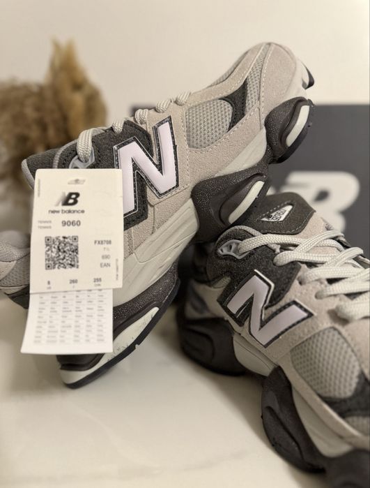New balance 9060 marimea 42