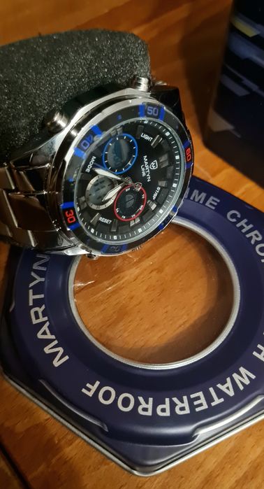Ceas Martyn Line - dual time - chronograph - waterproof.
Ceas nou