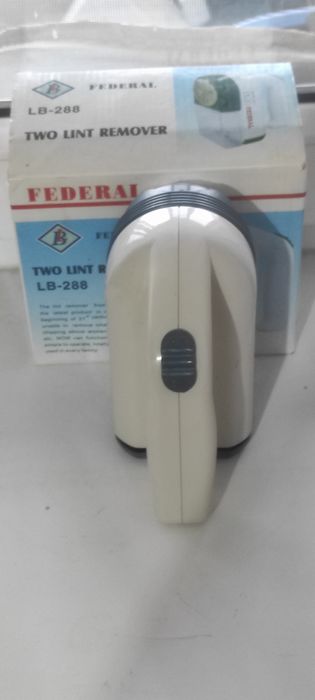 Машинка для удаления катышков