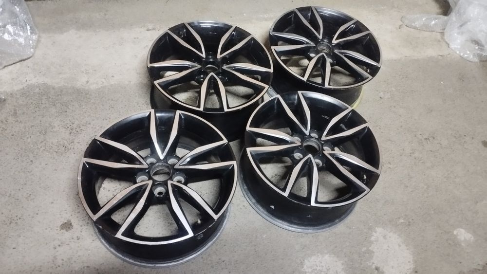 Диски R17 Exclusive camry 55 оригинал