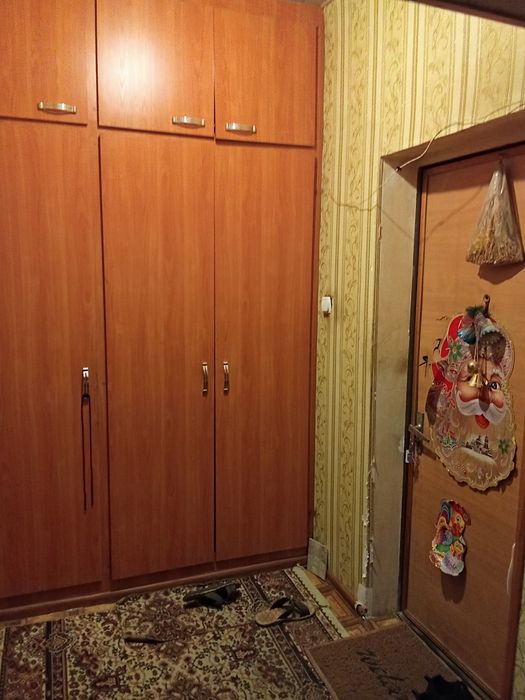 Продам 3х переделка на 4хкомнат  ком квартиру