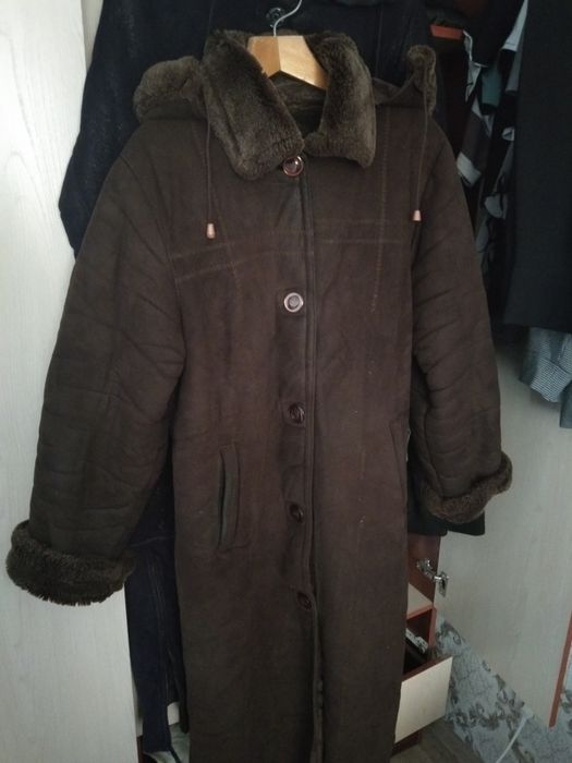 Женская верхняя одежда б/у