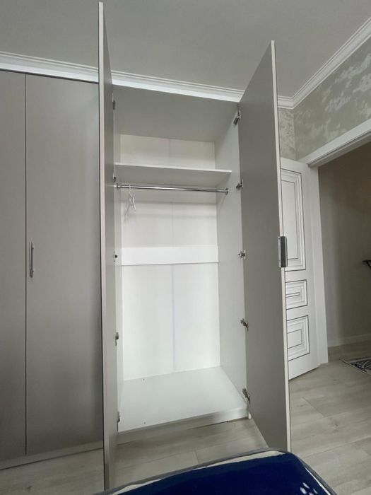 Продам спальный гарнитур