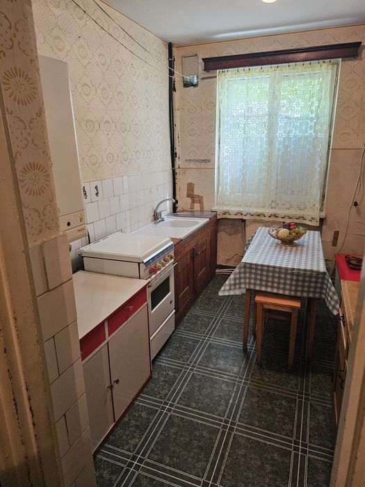 De vanzare apartament 2 camere semidecomandat