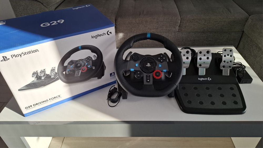 Volan G29 Logitech Driving Force (volan + pedale)