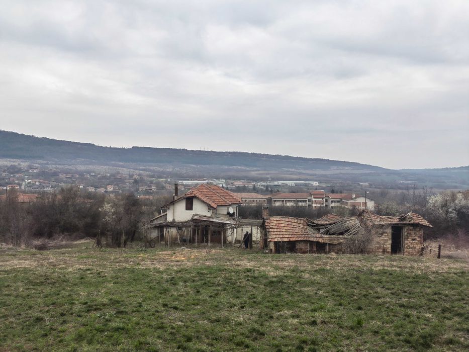 Продава се Парцел в с. Пчелище, Област Велико Търново - 1800 кв.м за 10 €/кв.м - Снимка #3