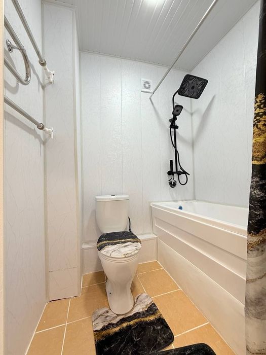 Чиланзар - 13 КВ 1/1/5 38 м2 Срочно Продам квартиру