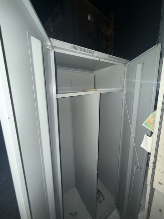 шкаф железный б/у