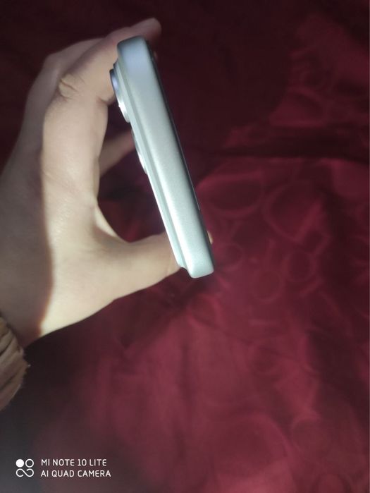 IPHONE 17 pro max silver