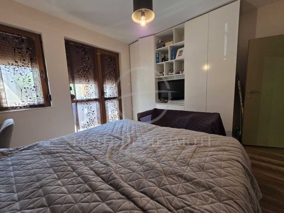 Продава се Тристаен апартамент в Пловдив, Кършияка - 113 кв.м за 2123 €/кв.м - Снимка #10