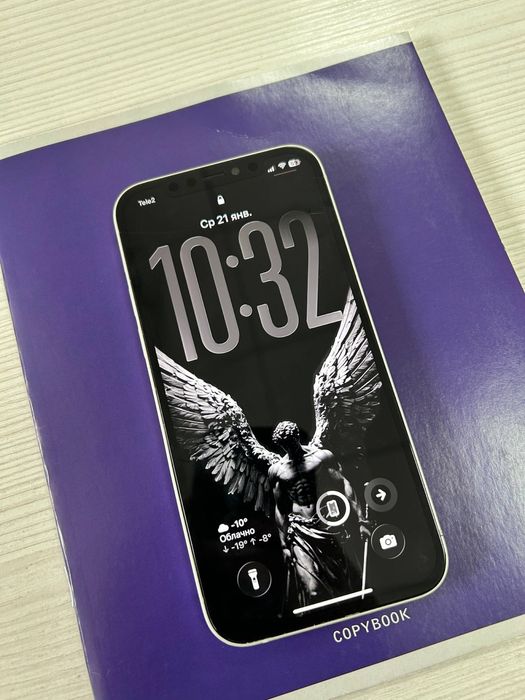 Продам iPhone 12