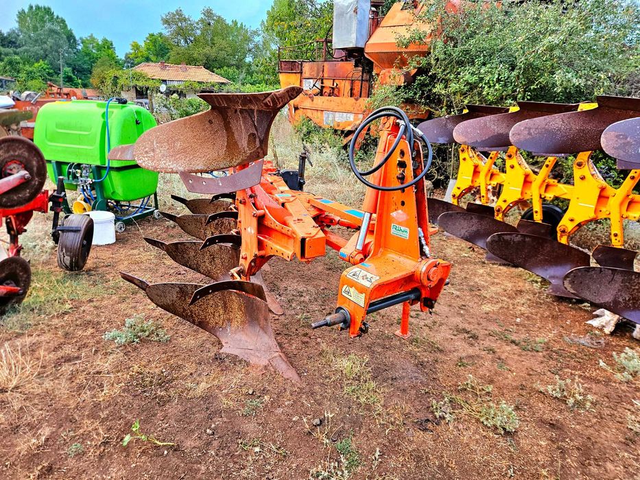 Плуг Kuhn Vari-Master 110