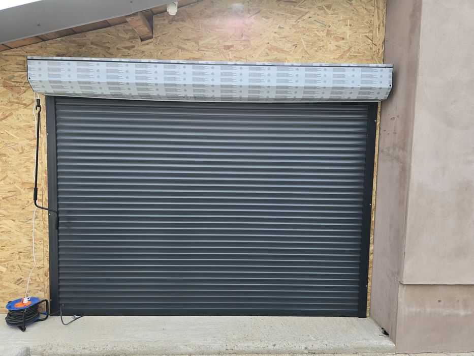 Usi garaj rulou aluminiu
