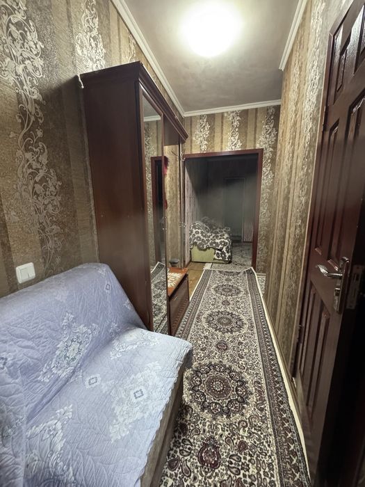 Продаётся на Авиасозлар-2 (2в3/5/5 чистый ремонт раздельный комнаты