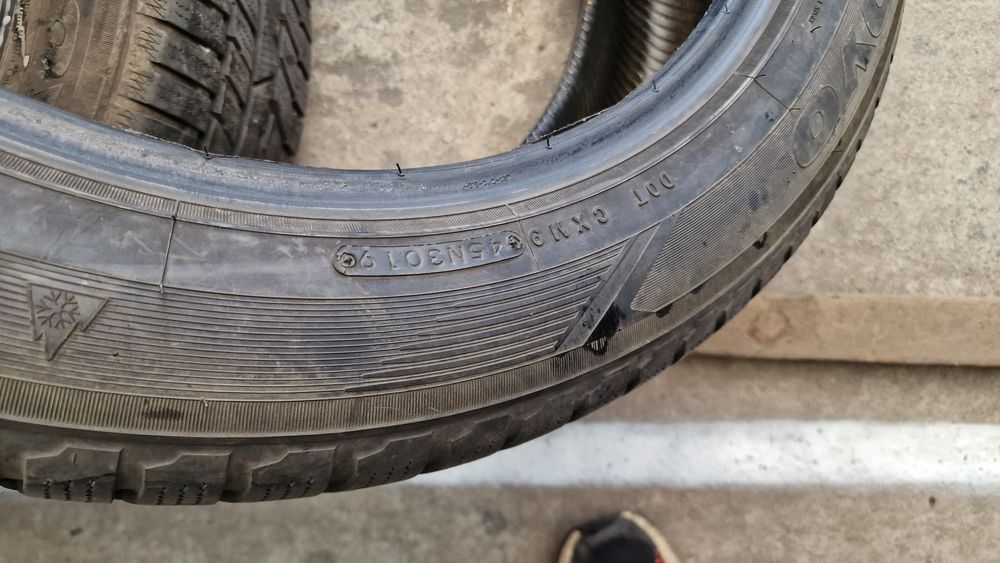 235 55 20 Toyo 2019 2 anvelope iarna