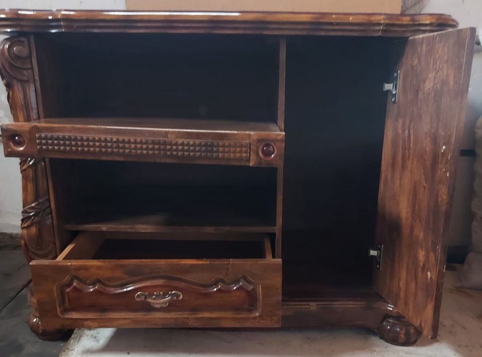 Тумба  под телевизор