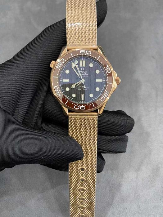 Мъжки часовник OMEGA Seamaster 300M с автоматичен механизъм