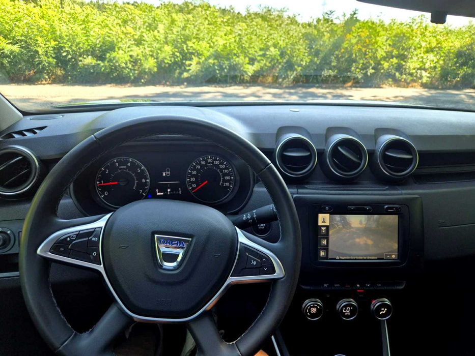 Dacia Duster 1.5dci ,camere 360 grade, key-less