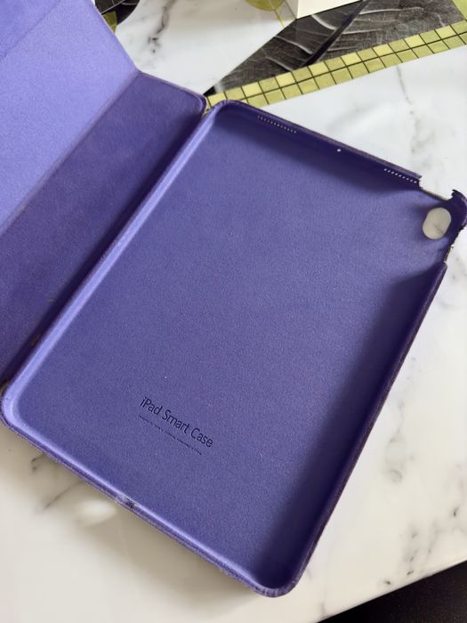 Чехлы для iPad