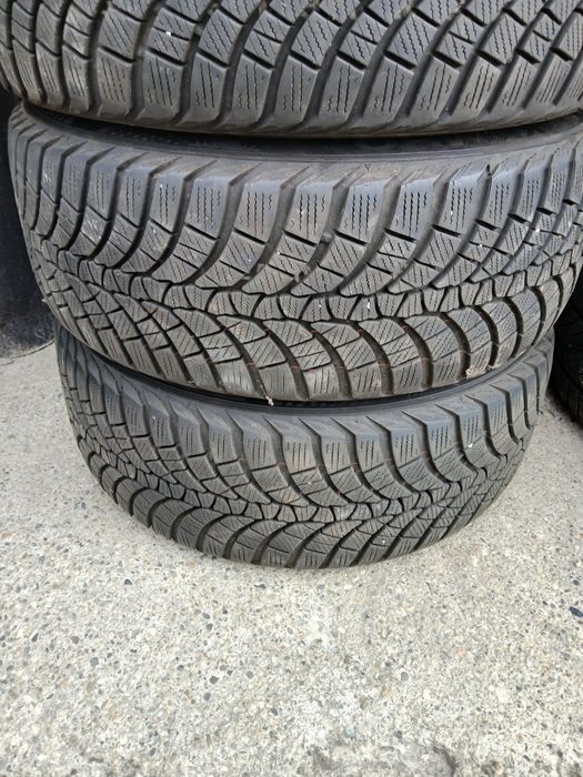 Jante aliaj R17,  5x112, originale Audi echipate cu anvelope de iarnă  M+S 225/50/R17 Kumho dot 2022 impecabile