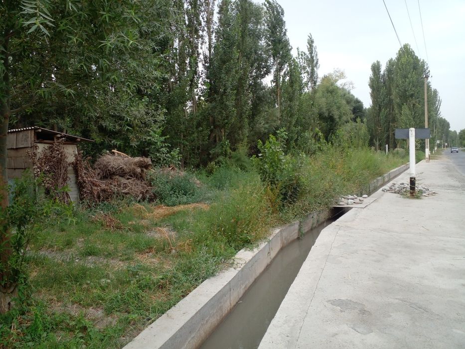 Yer uchastka sotiladi. Ер участка сотилади.