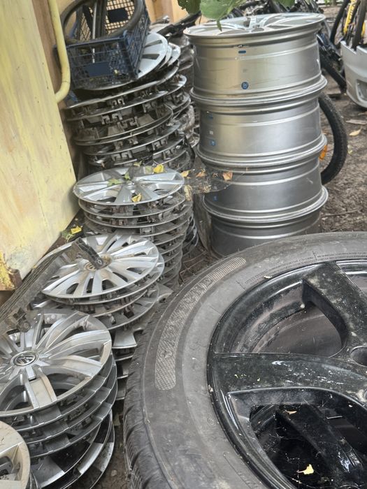 Vand jante table vw logan structurate  skoda rezerve capace originale