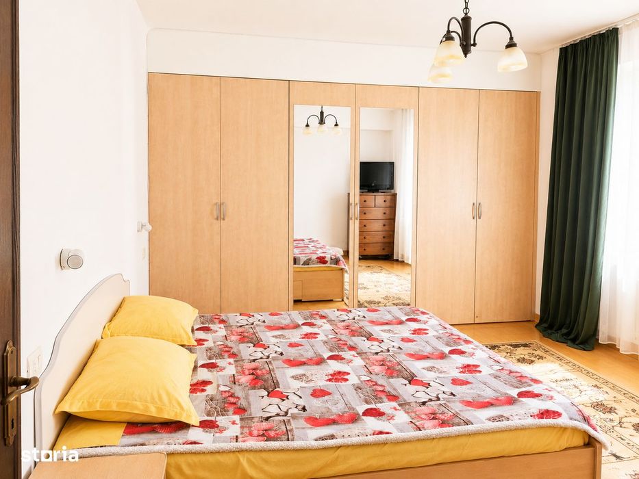 Apartament 3 camere, 74 mp + 2 balcoane, etaj 1,  Rădăuți