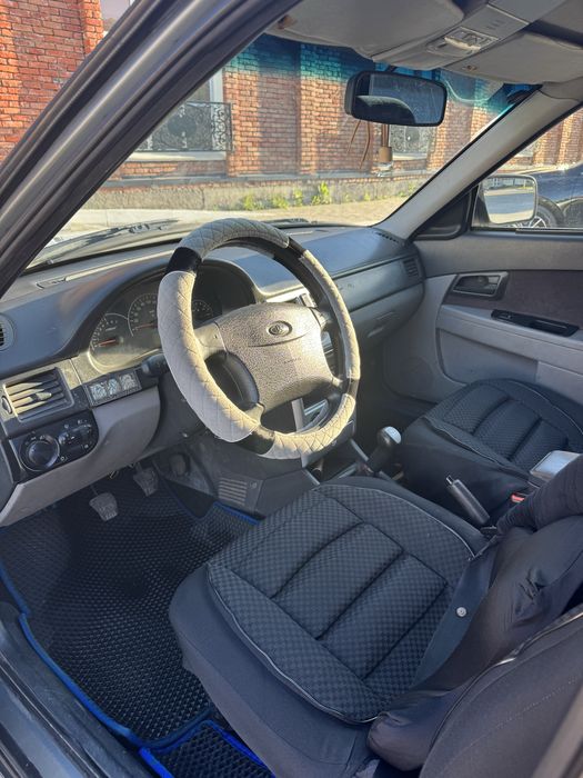 Lada priora 2008г