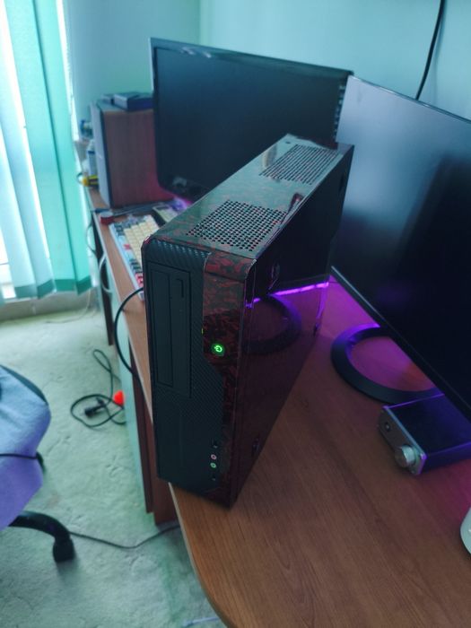 Компактен компютър – готов за работа