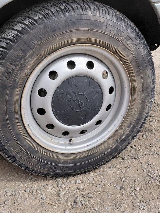 Шина R13 175/70R13