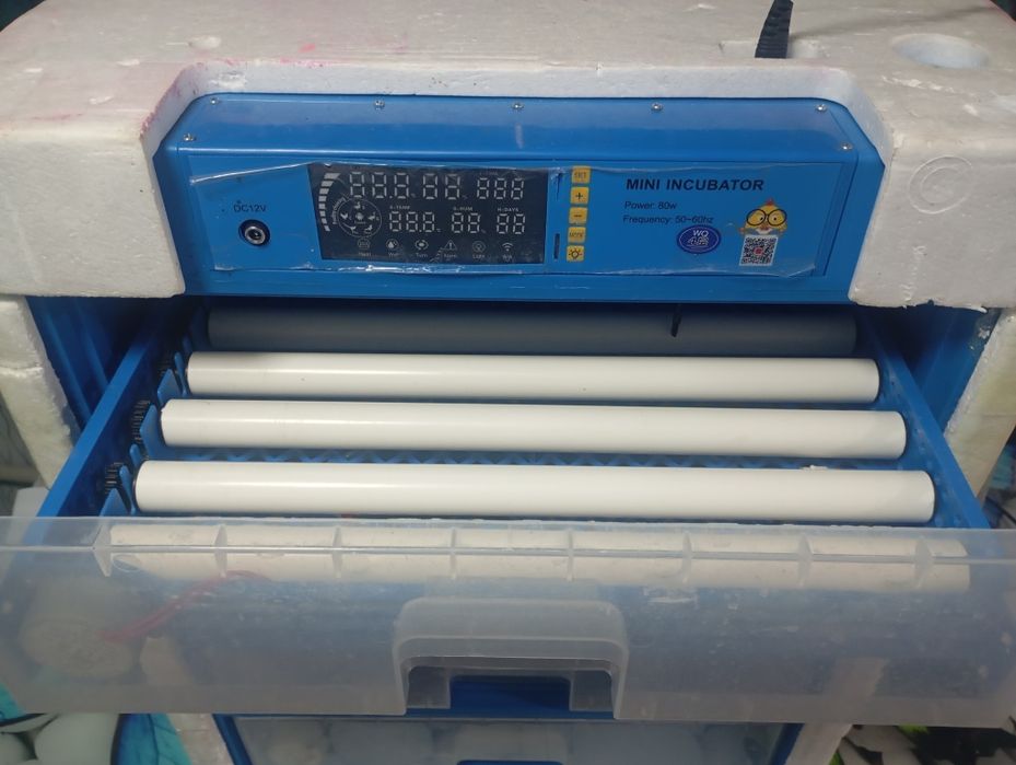 Инкубатор "Умница" 256