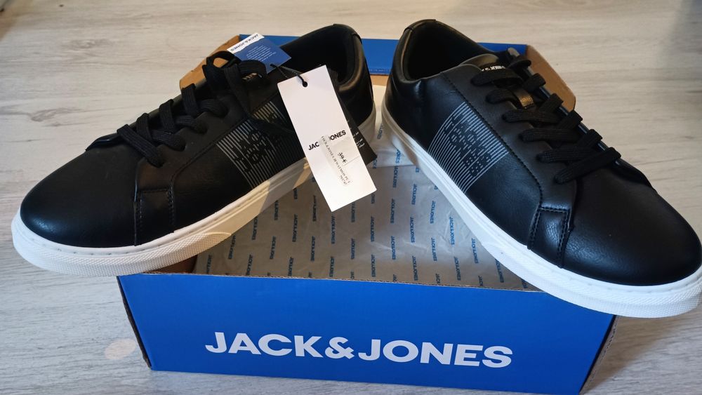 Обувки,,Djake &Djones,