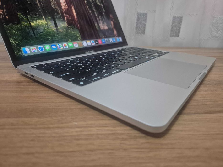 MacBook Pro 2022 M2 16/256