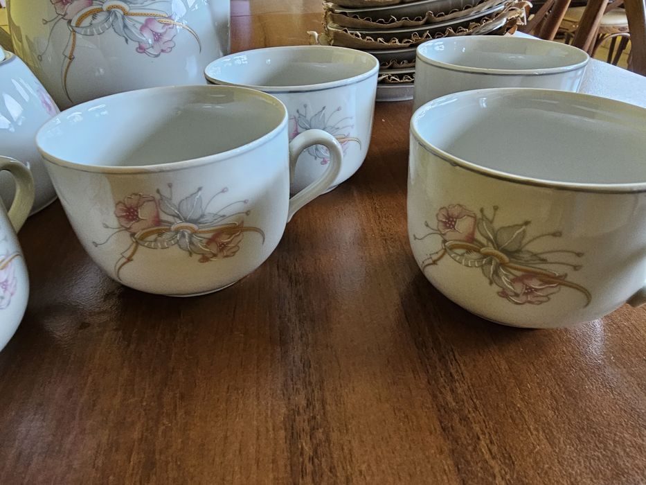 Сервиз за чай/кафе |15 части|Китка Нови Пазар | българско производство