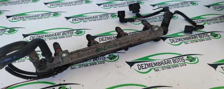 Rampa injectoare 036133319 Volkswagen VW Polo 2001 1.4 16V MT (75 hp)