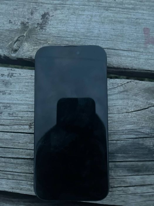 iphone 15 pro в хорошем состоянии