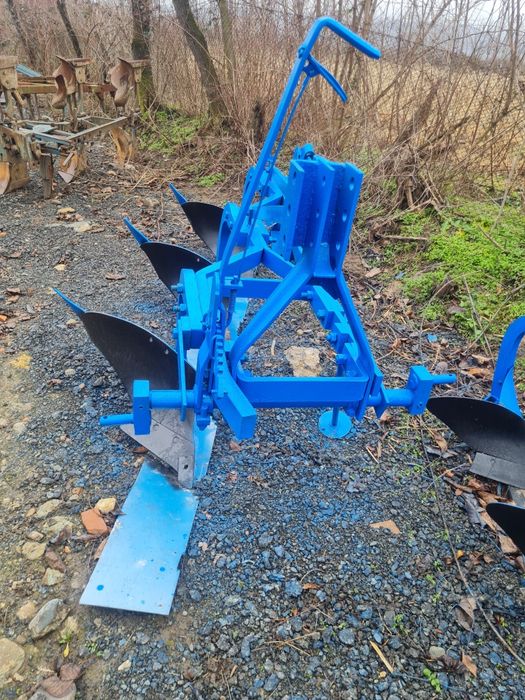 De vânzare plug Rabek  adus recent din Germania