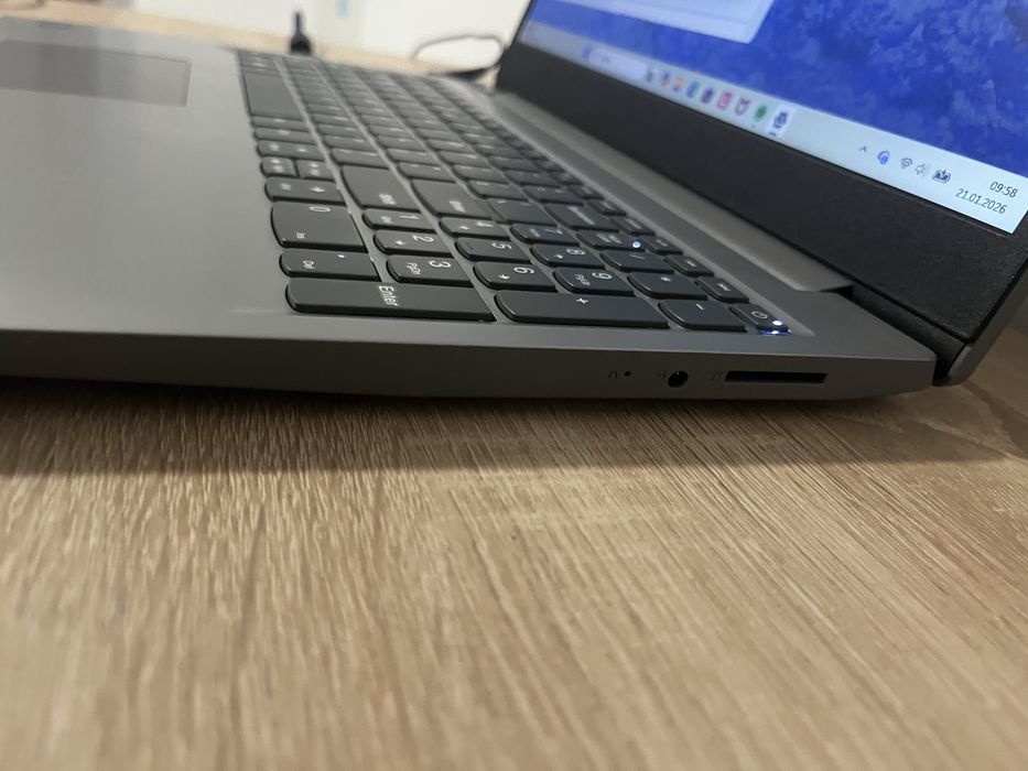 Leptop lenovo s145-15iwl