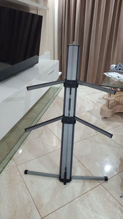 Стойка за синтезатор, клавир