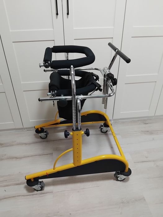 Carut si cadru de mers copii dizabilitati/handicap/ nevoi speciale