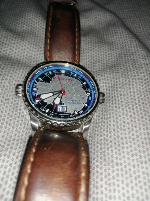 швейцарски мъжки часовник