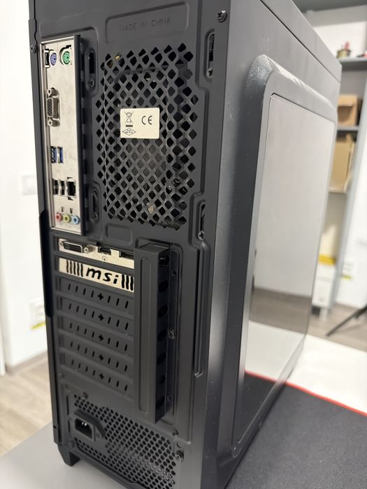 Calculator Desktop i7 7700K - 16 GB RAM - SSD  1 TB