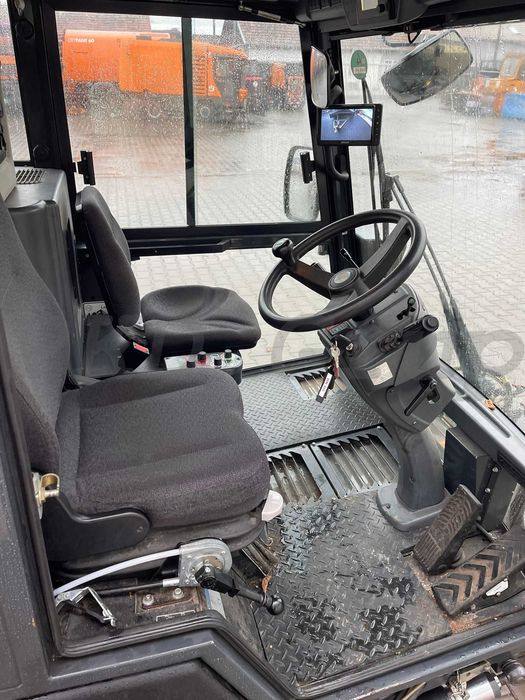 Măturătoare SCHMIDT pret de la 13500 Euro