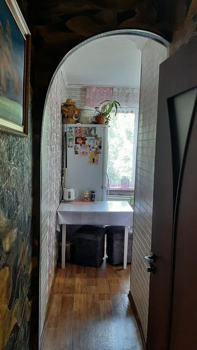 Продам квартиру на 2 этаже